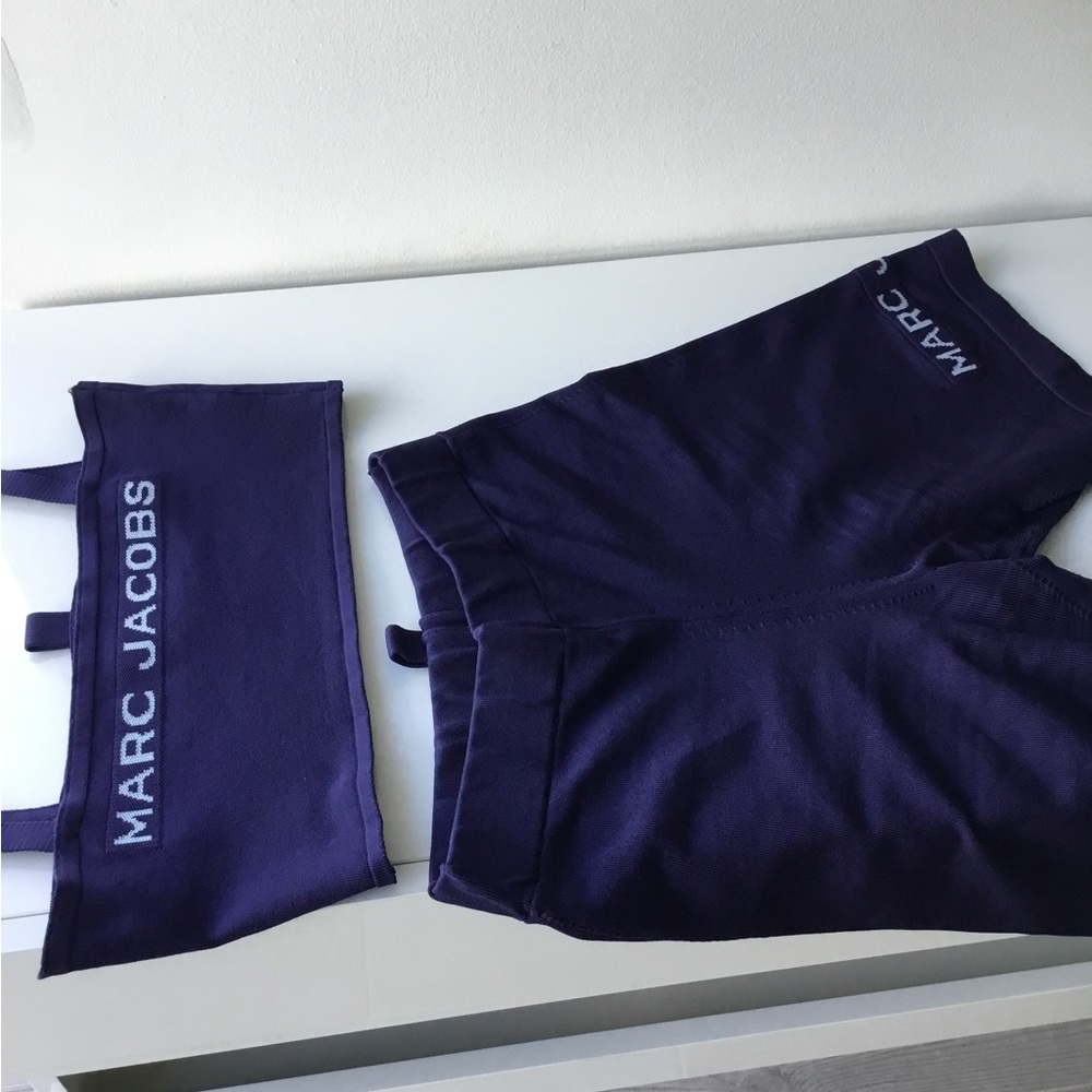 Gently worn set. Like new